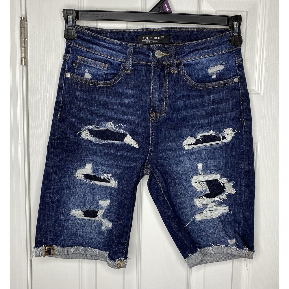 Judy Blue Women's Distressed Denim Shorts Blue‎ Size Small